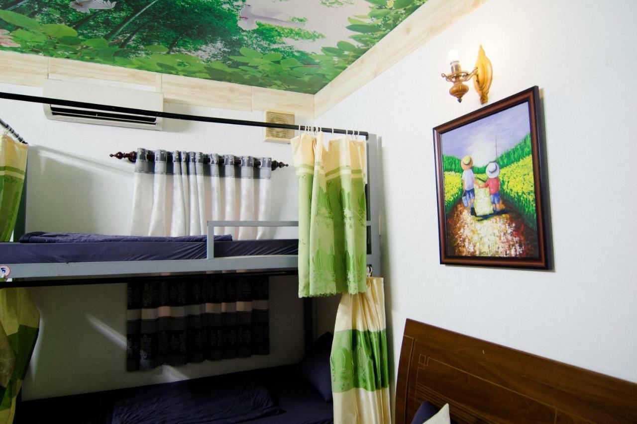 Dola Hostel 2 Ho Chi Minh City Exterior photo